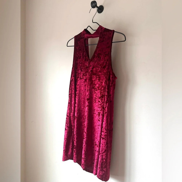 Altar’d State Burgundy Crushed Velvet Dress - Size Large - Like New Condition - Picture 3 of 11